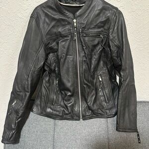 Classic Black Leather Motorcycle Jacket with Tailored Fit
